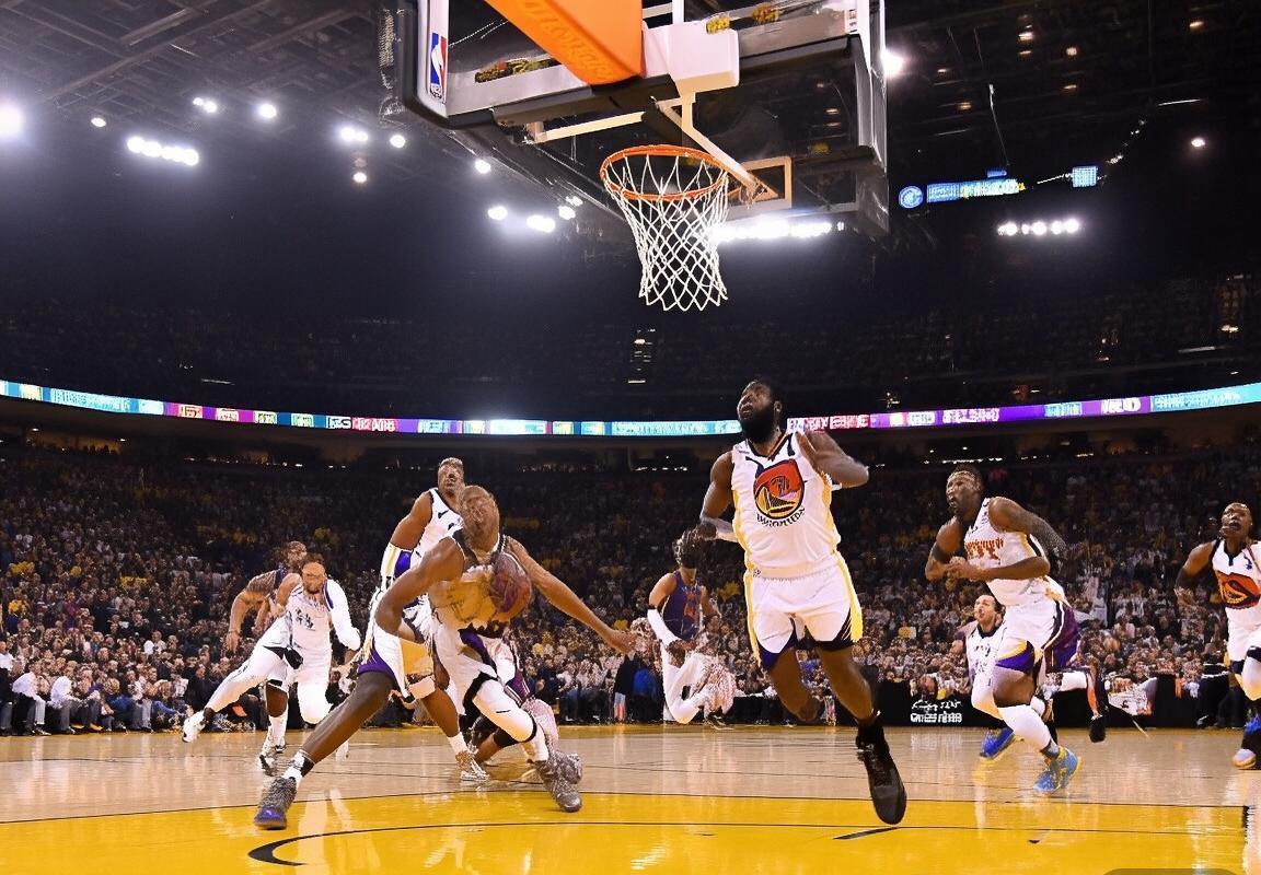 2016NBA常规赛：勇士太阳激情对决回顾